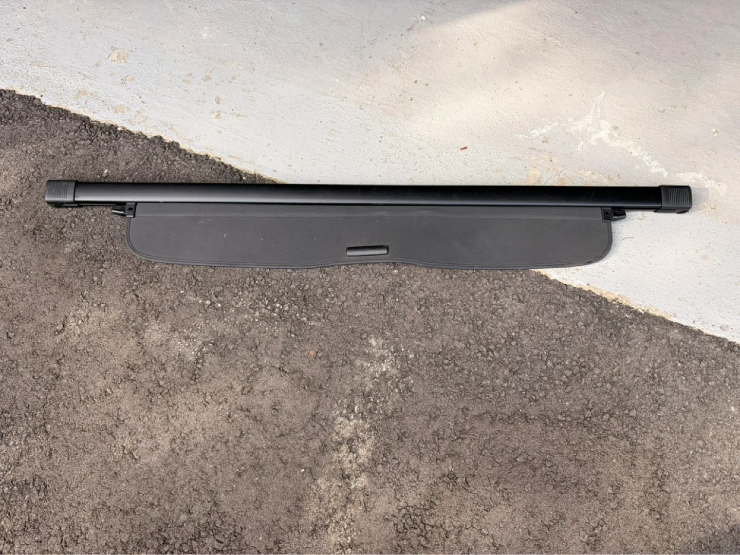 2013 Honda CRV: Black Retractable Cargo Cover