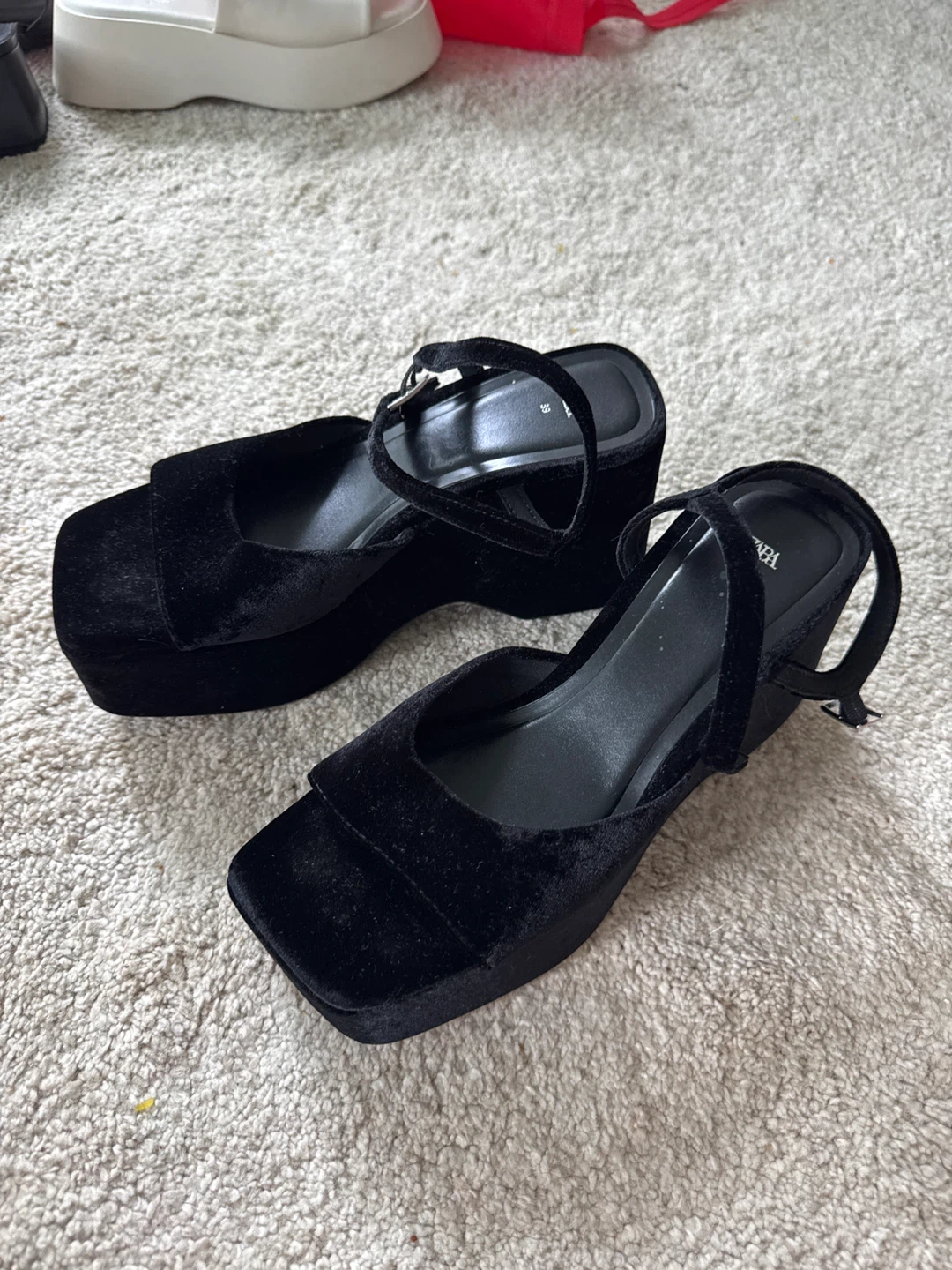 ZARA 39 Black Velvet Platform Heels
