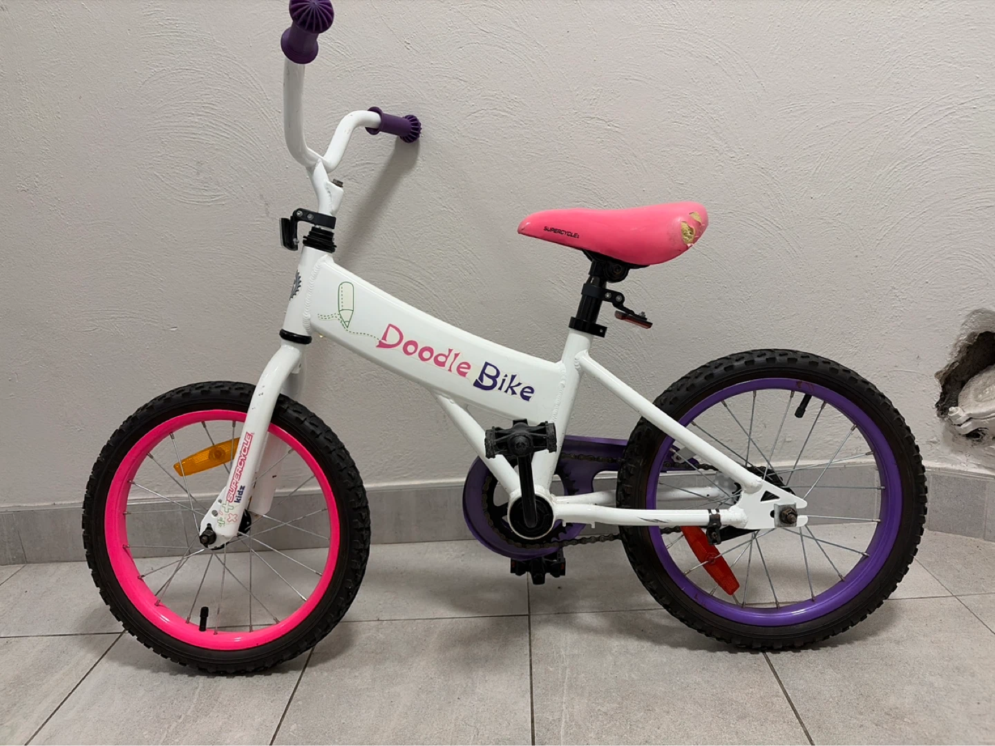 Kids Doodle Bike - White and Pink
