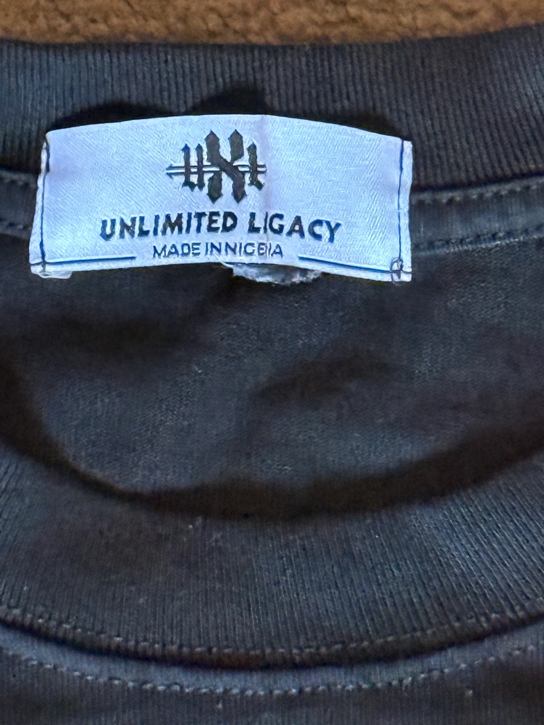 Unlimited Legacy Cropped black t-shirt - photo 2