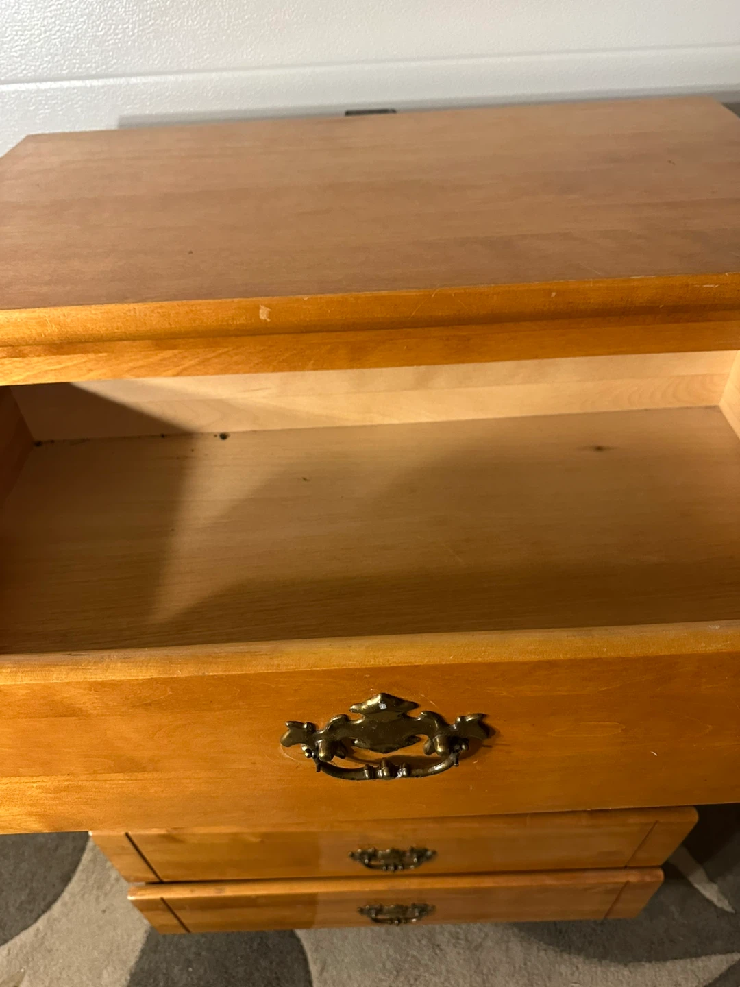 Solid Wood 5-Drawer Dresser – Beautiful Honey Finish - photo 2
