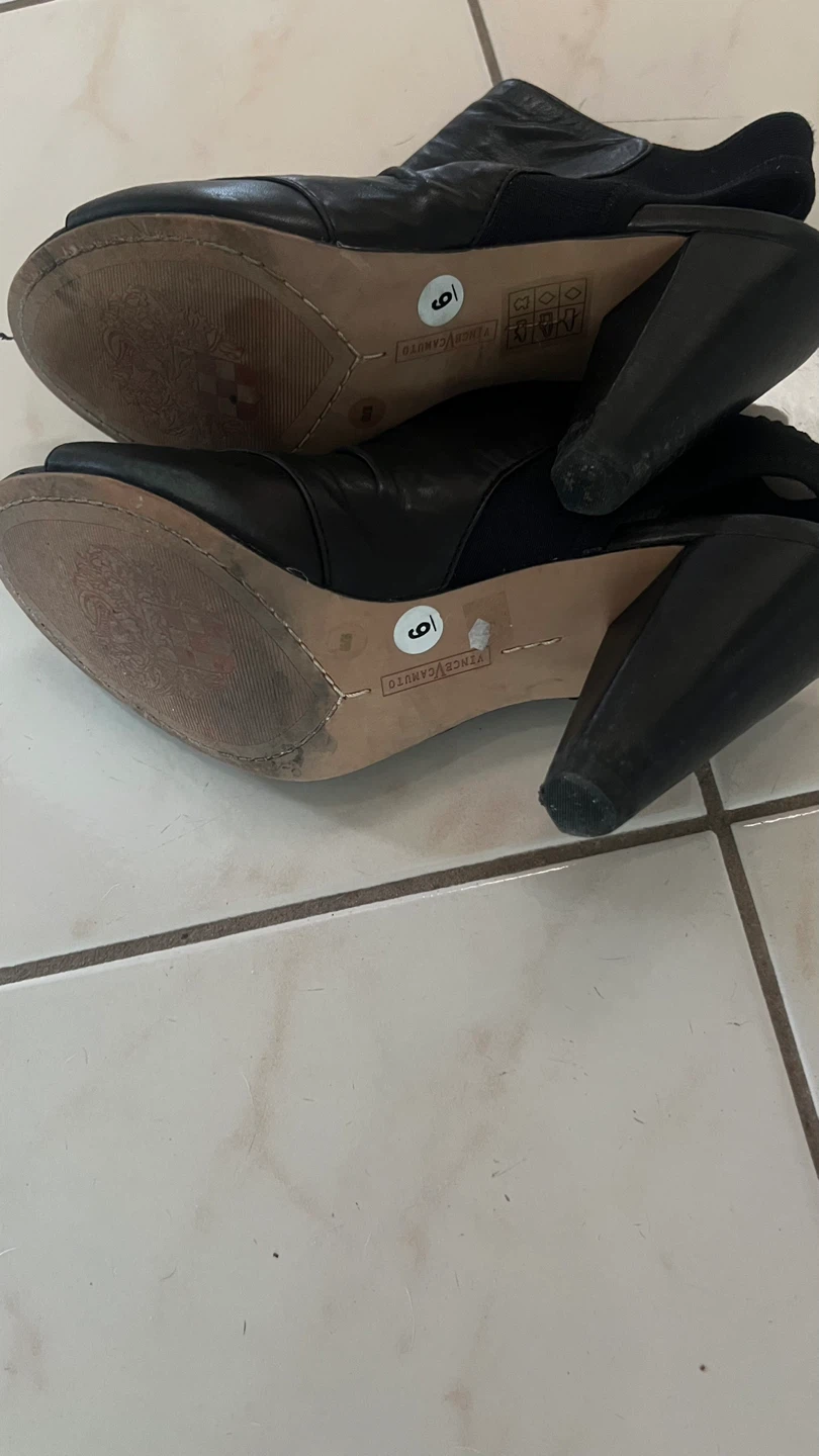 Vince Camuto Black Leather Peep-Toe Heels Size 6 - photo 3