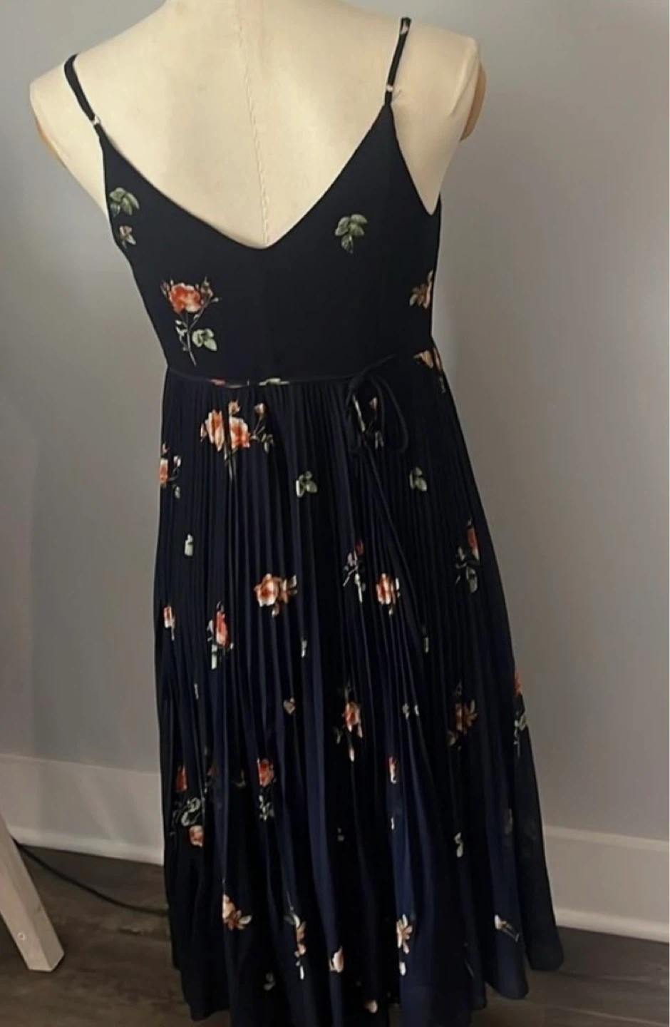 Aritzia :Wilfred Beaune Navy Floral Dress XXSmall - photo 5
