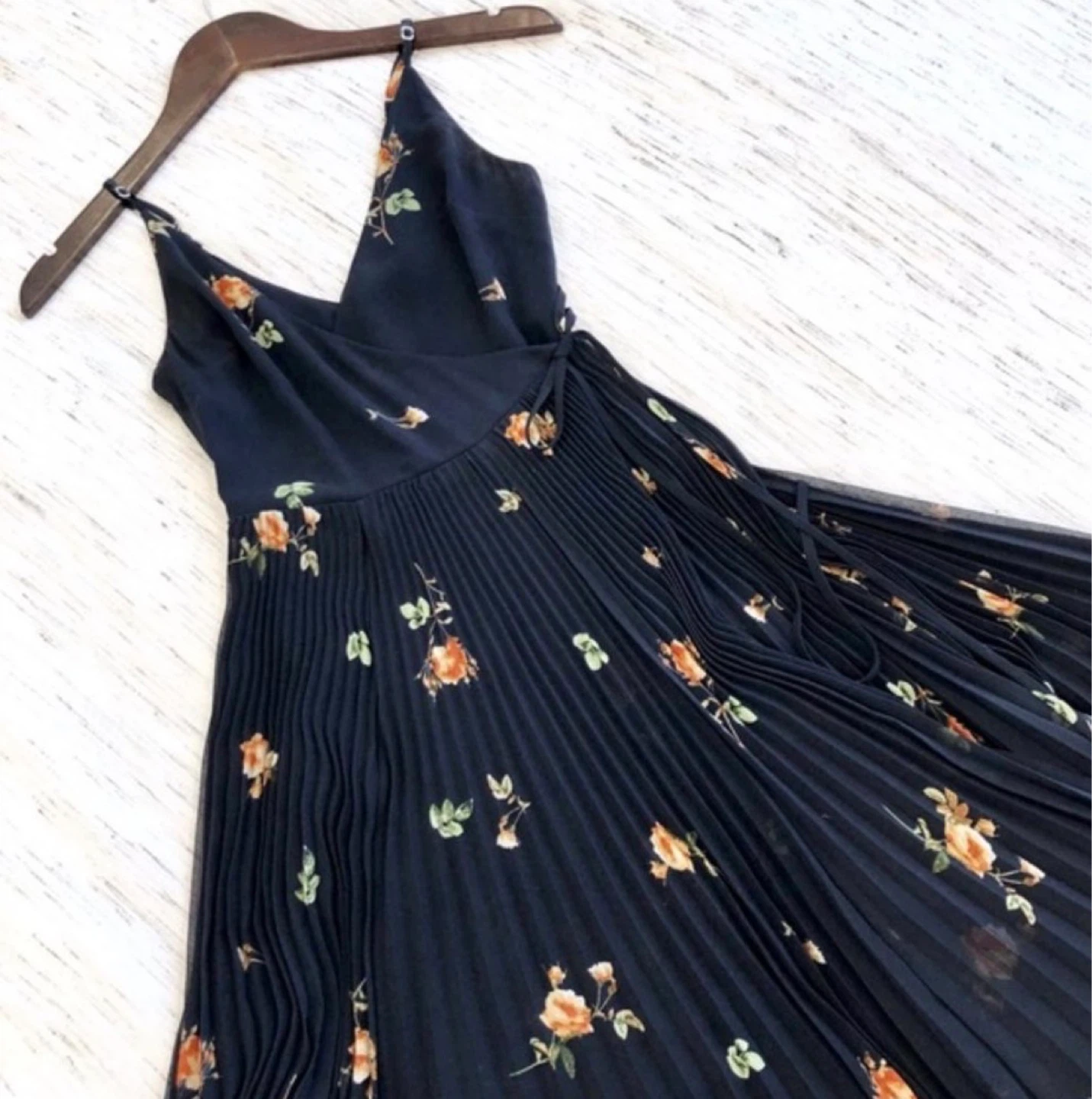 Aritzia :Wilfred Beaune Navy Floral Dress XXSmall
