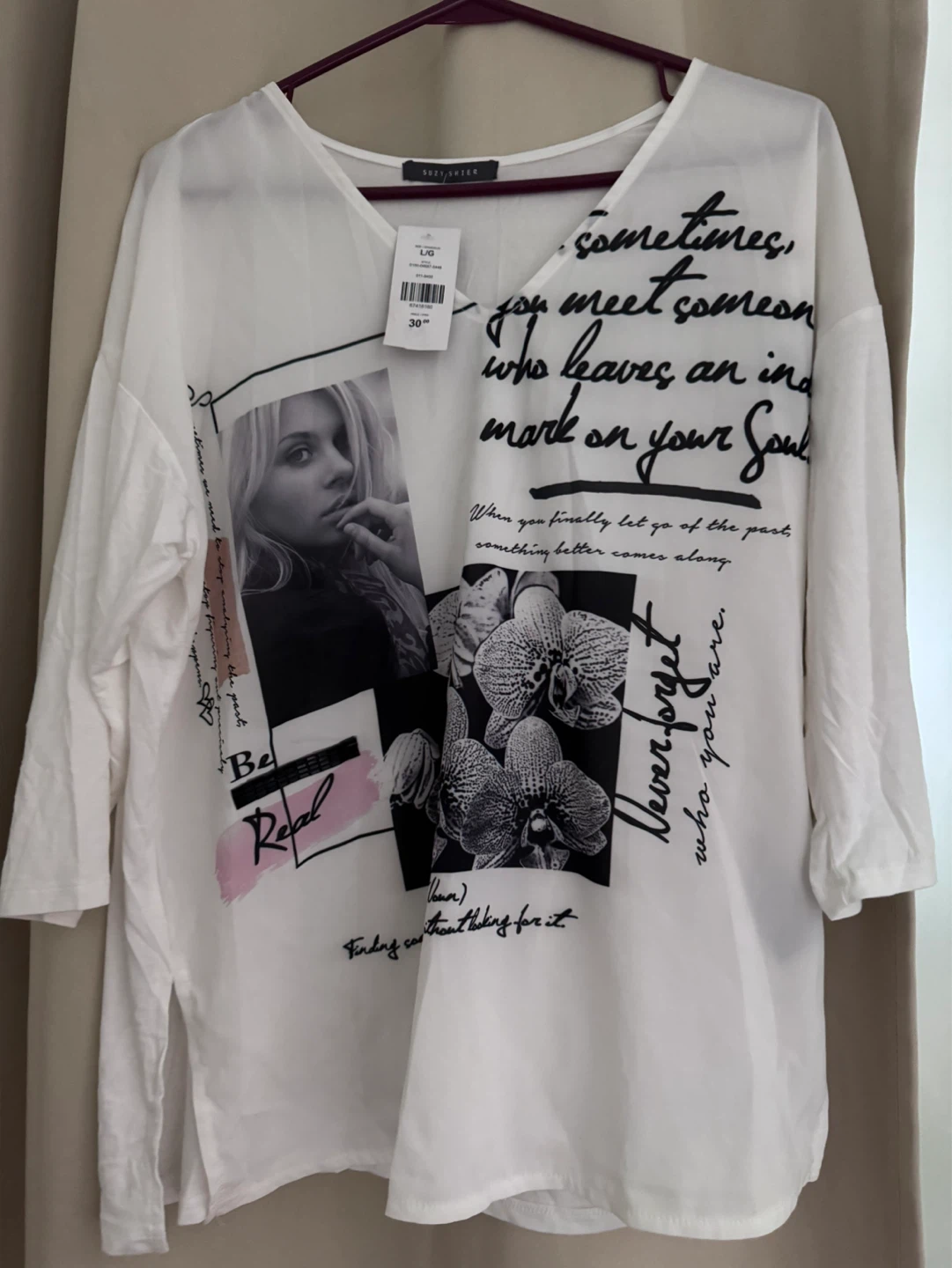 Suzy Shier White Graphic T-Shirt - Size L/G