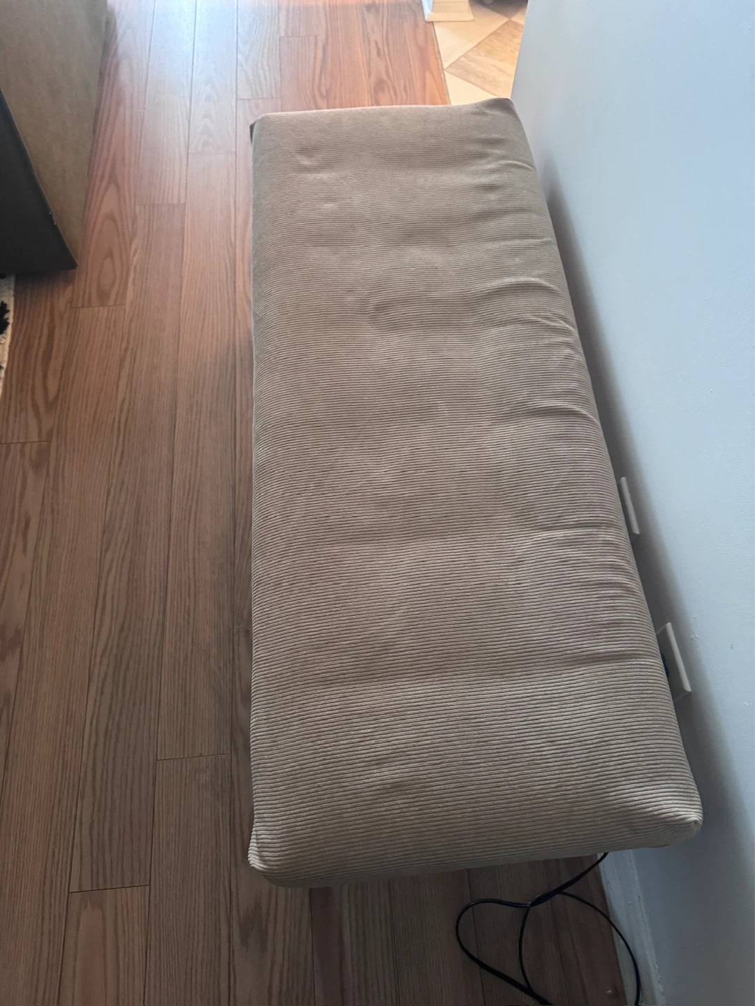 Bench - photo 2