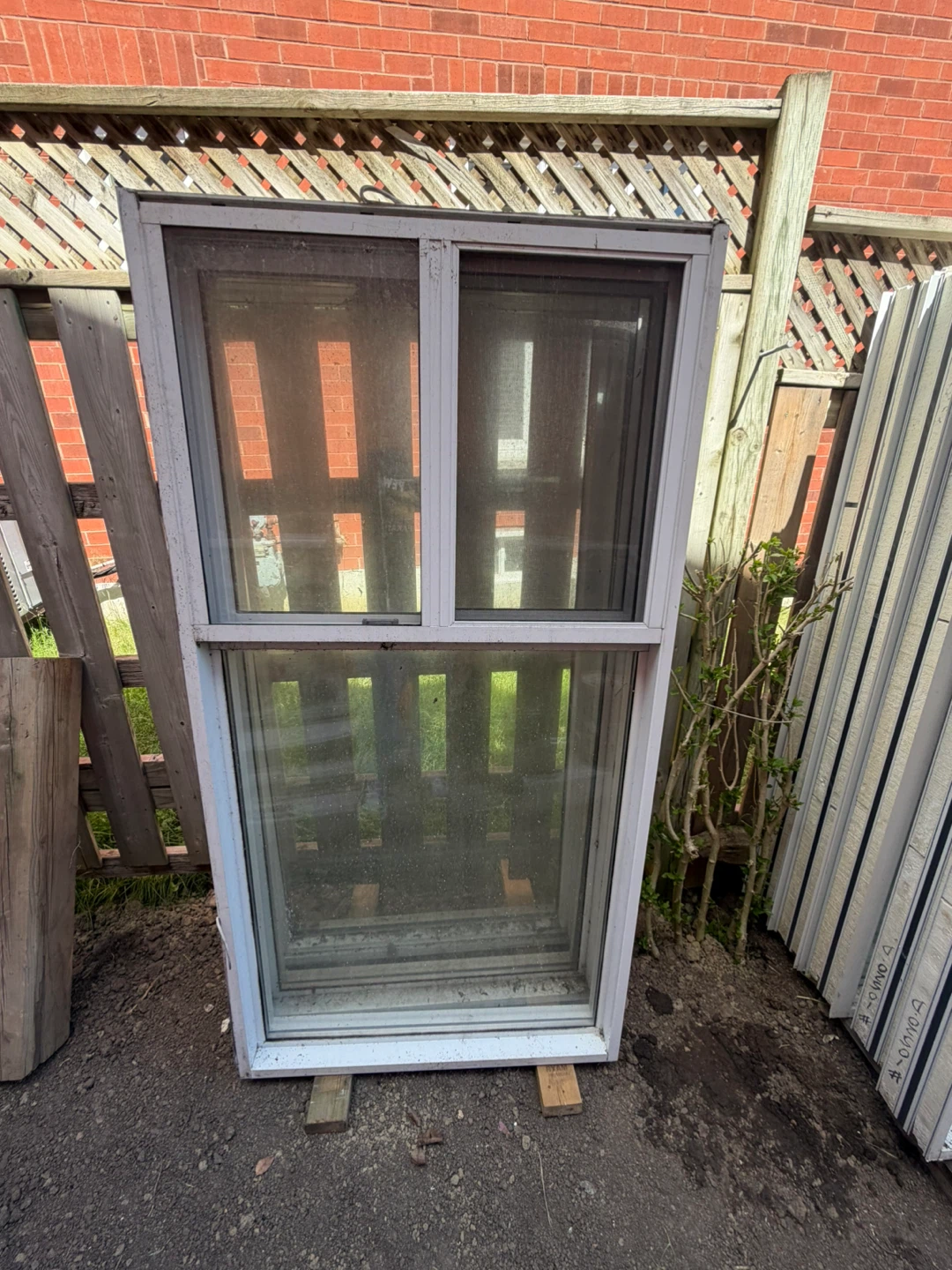 Awning Window with Screen - photo 2
