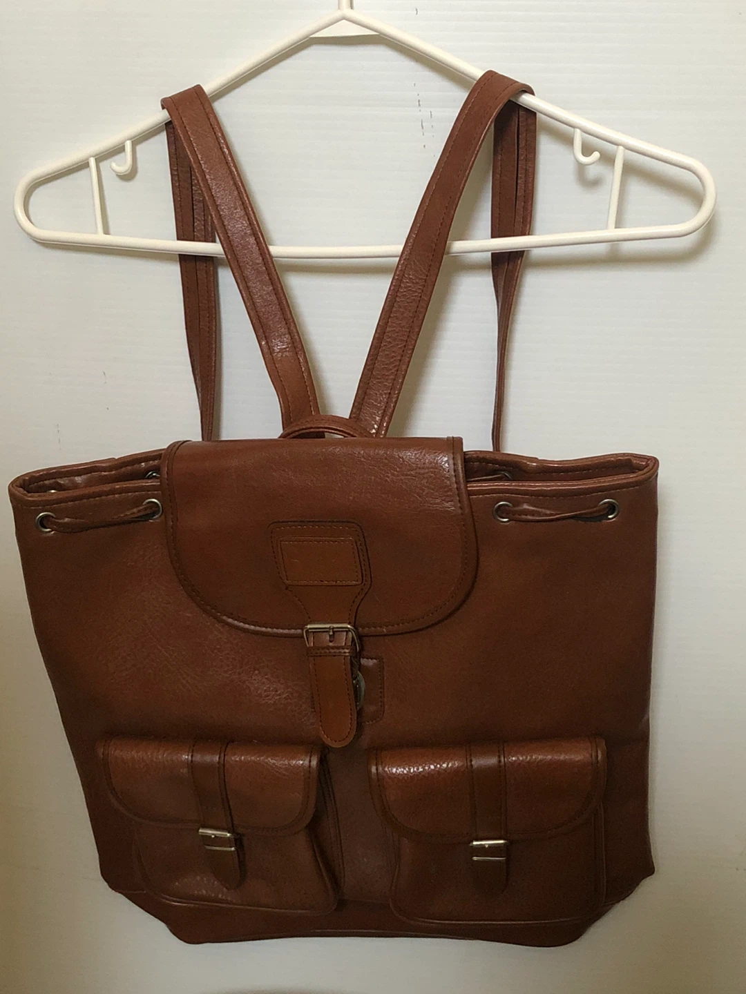 Women’s fashion back pack, leather look.  Brown in colour - photo 3