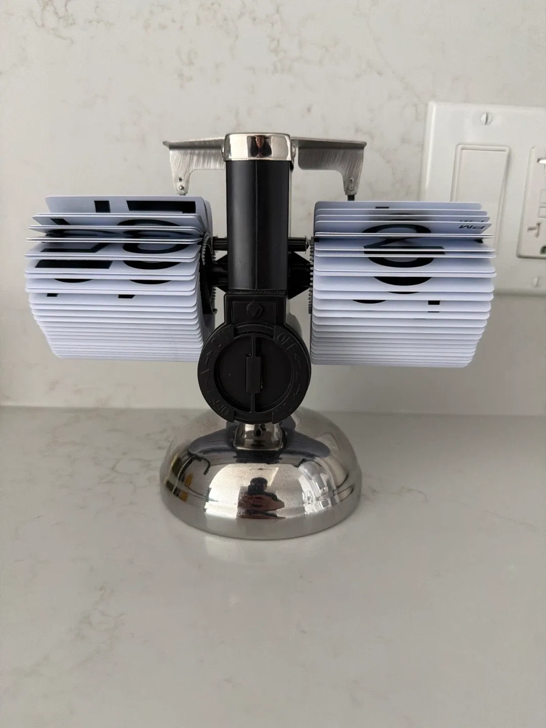 Stylish Flip Clock - photo 2