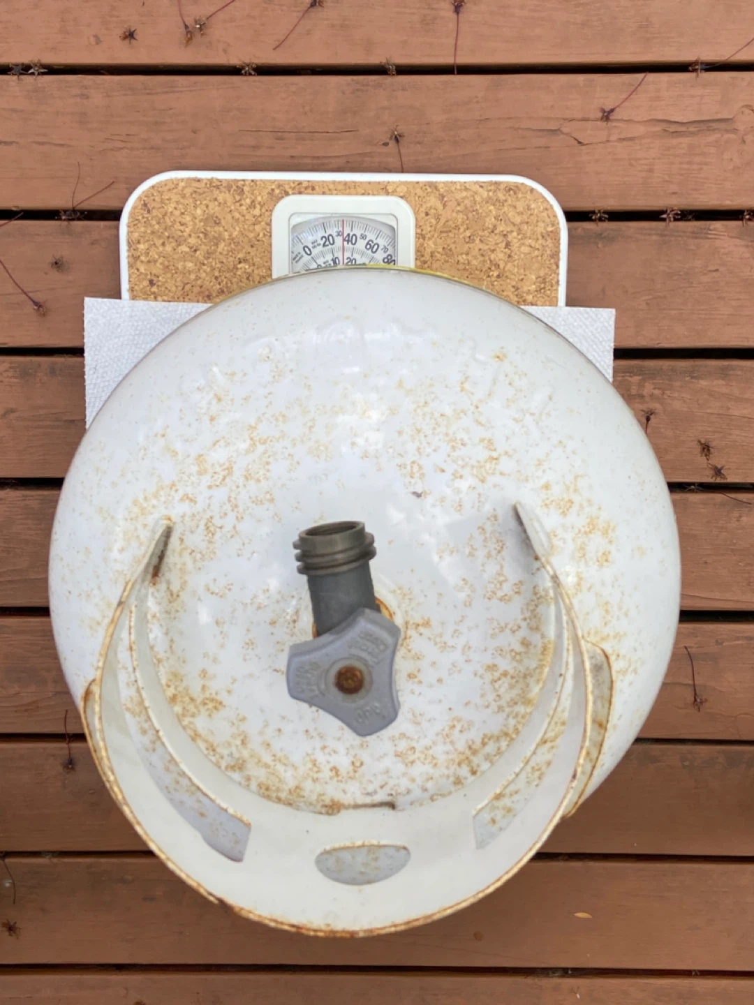 Full propane tank - photo 4