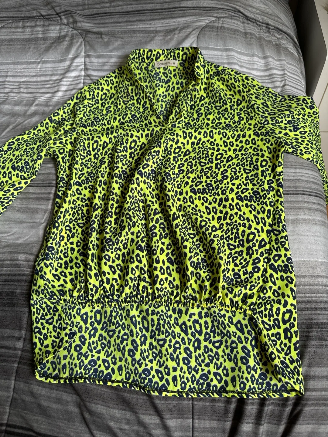 Soteen Leopard Print Long Sleeve Top