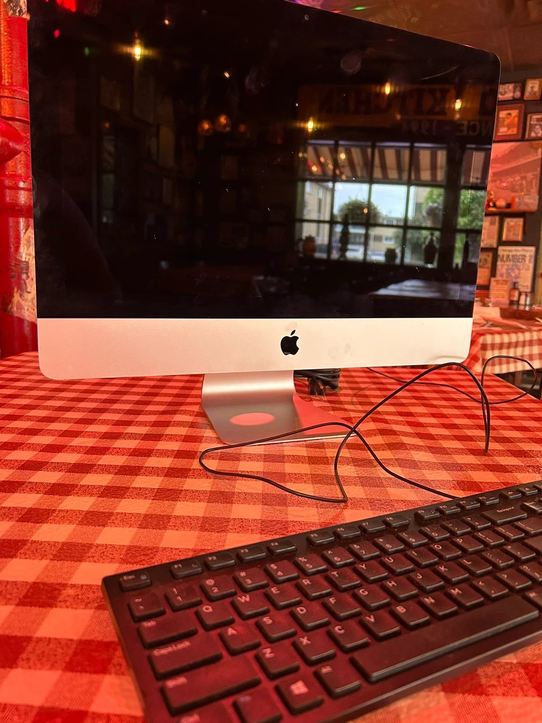 Apple iMac All-in-One Desktop Computer