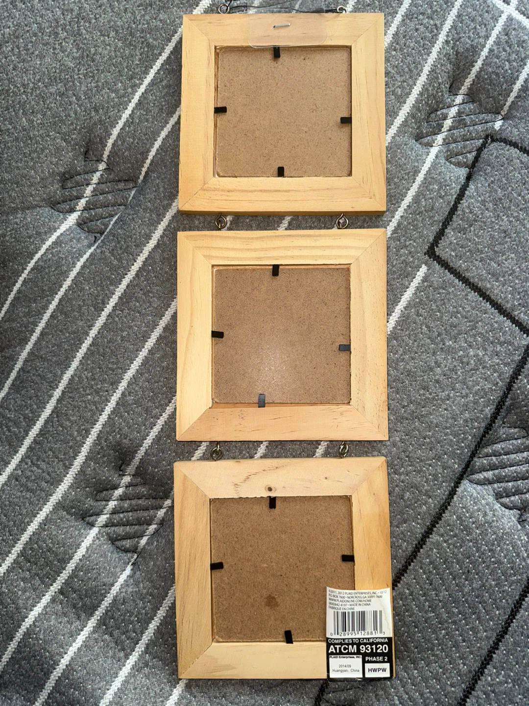 Plaid Hanging Photo Frame - 3 Opening - photo 3