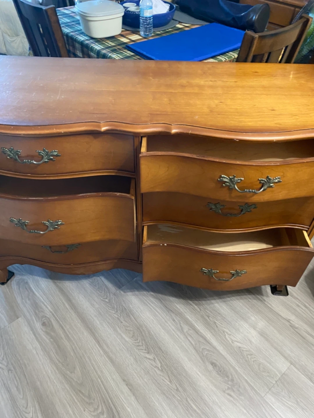 French provincial dresser - photo 2