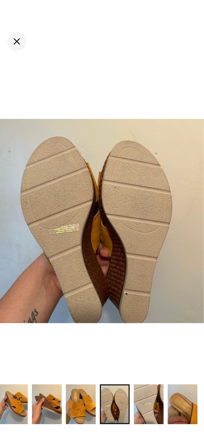 Bella Vita Wedge Sandals - photo 4