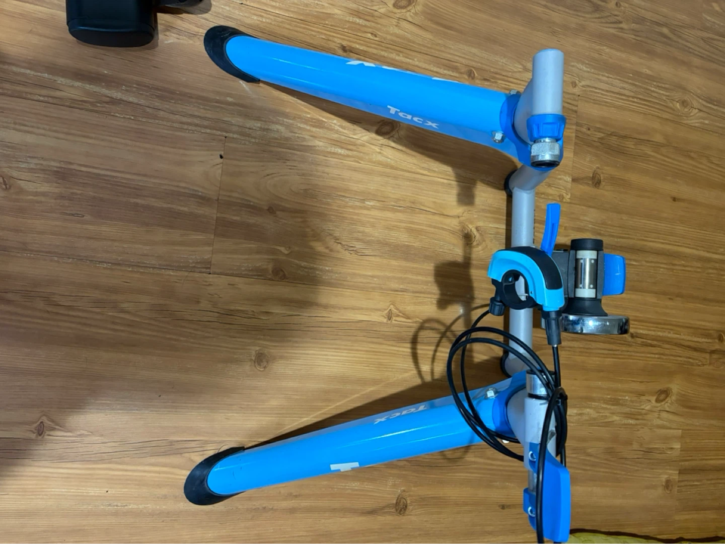 Tacx Satori Smart Bike Trainer - photo 3