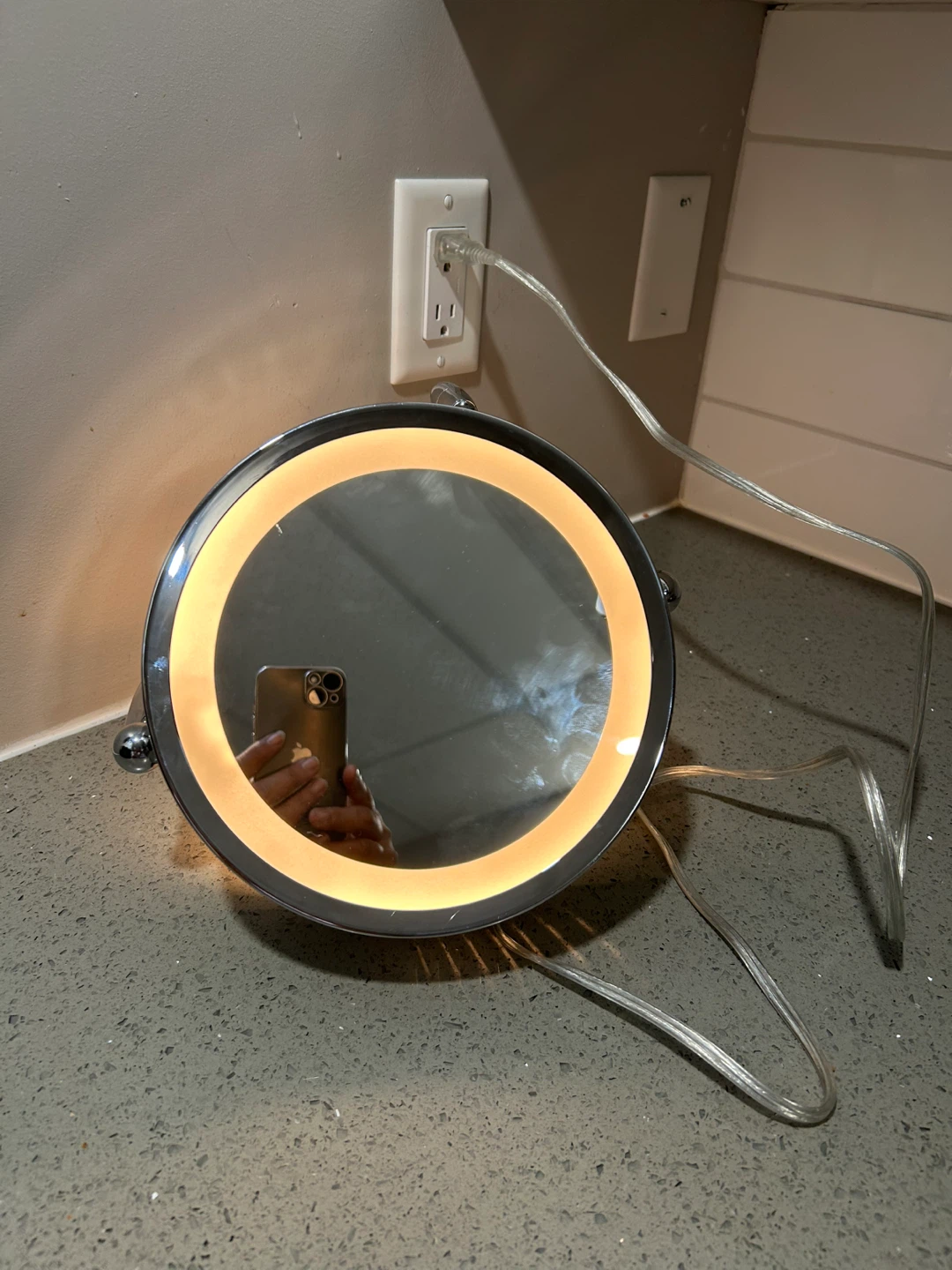Illuminated Vanity Mirror