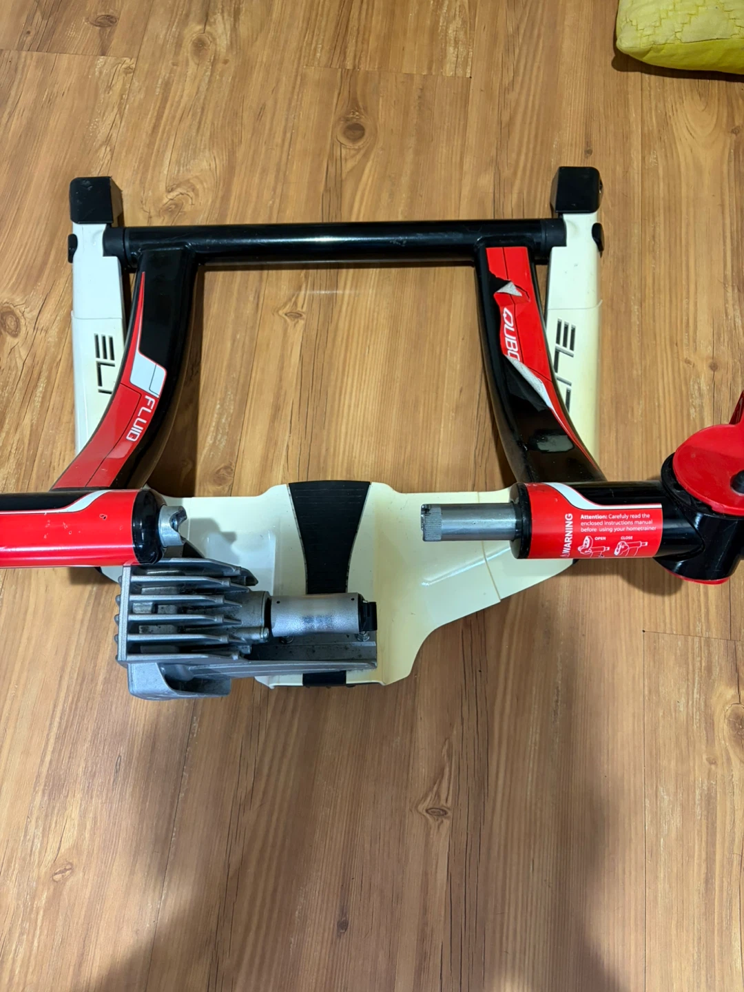 Elite Fluid Bike Trainer - photo 2