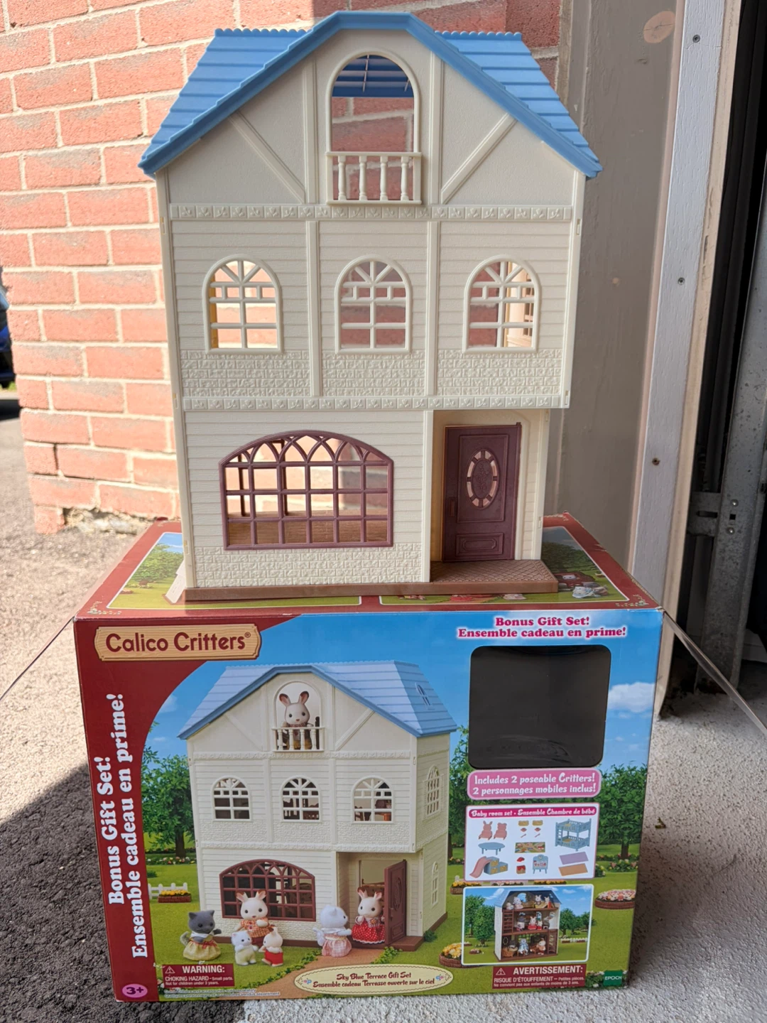 Calico Critters Red Roof Country House Gift Set