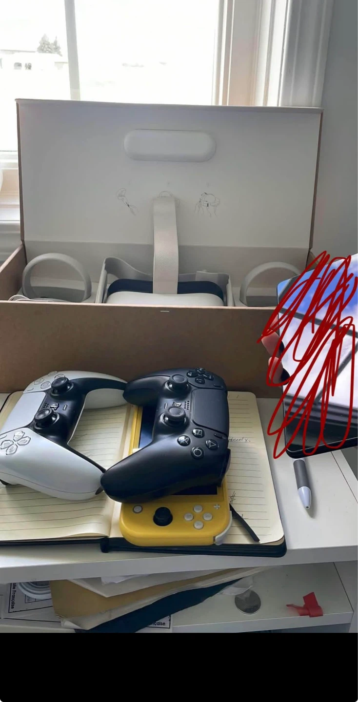 Meta Quest 2 VR Headset check description