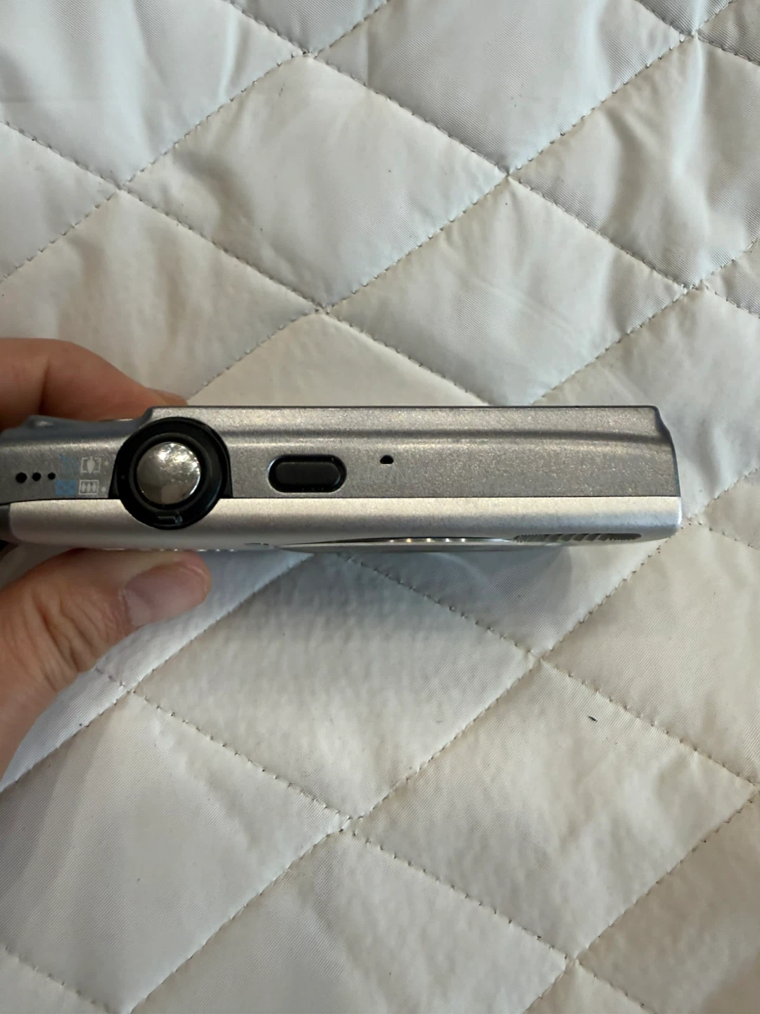 Canon A3500is Digital Camera - 16.0 Megapixels - photo 4