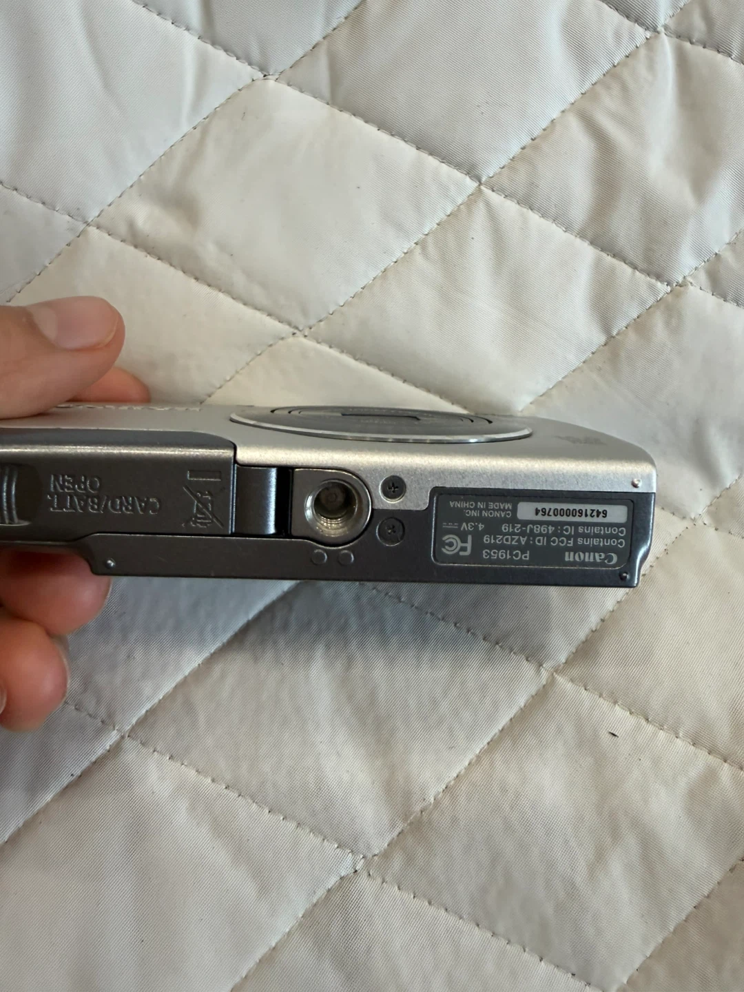 Canon A3500is Digital Camera - 16.0 Megapixels - photo 2