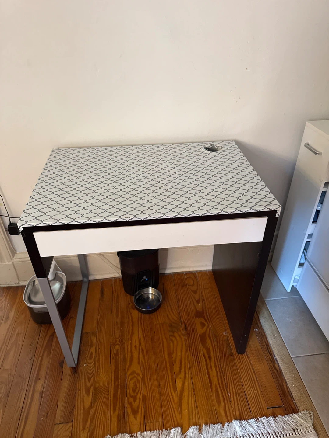 Desk with Drawer - photo 2