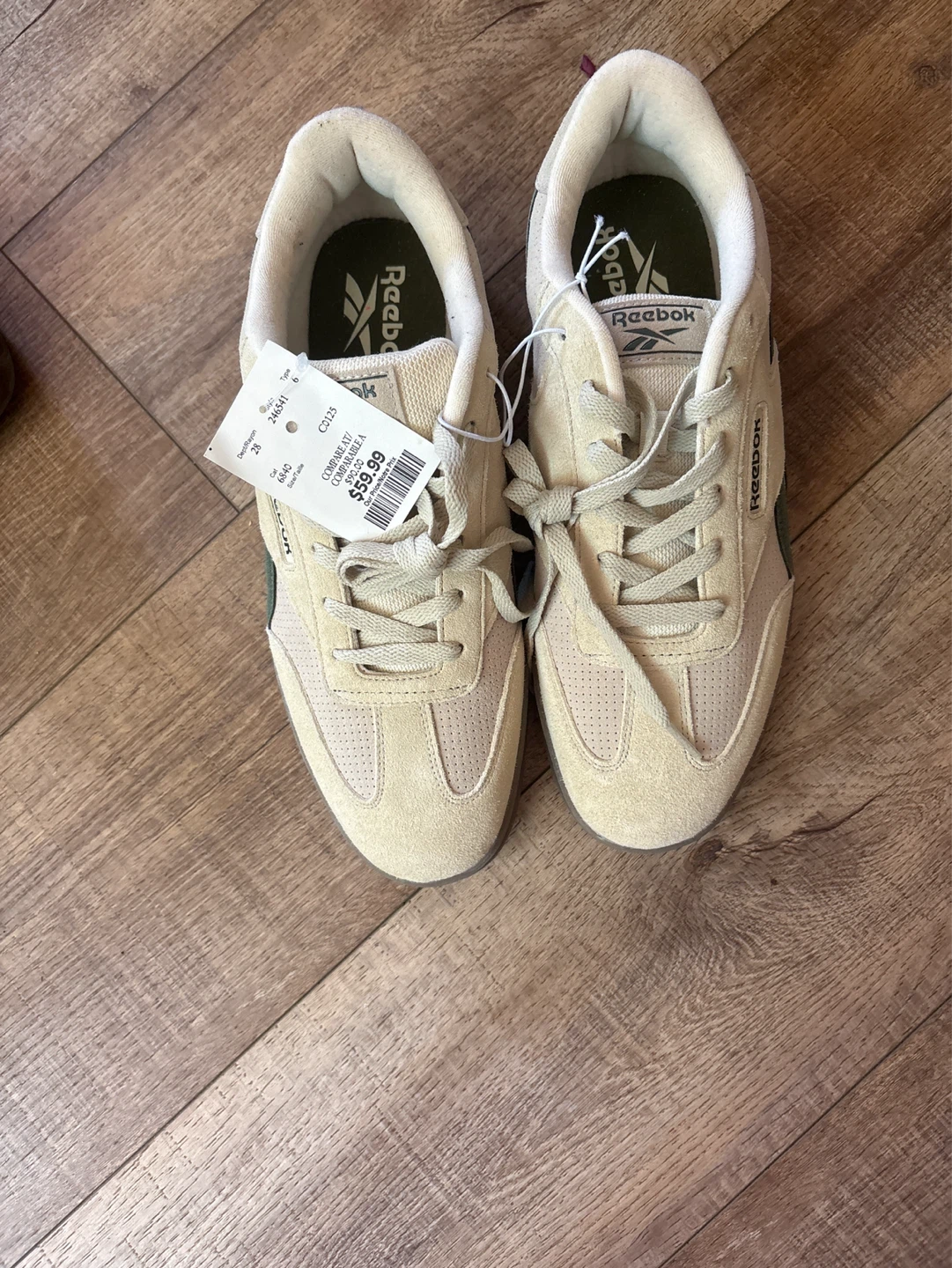 Brand new! Reebok Classic Low Top Sneakers, Men’s size 10.5