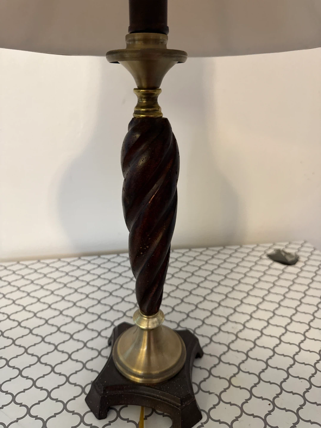 Vintage Twisted Wood Table Lamp - photo 3