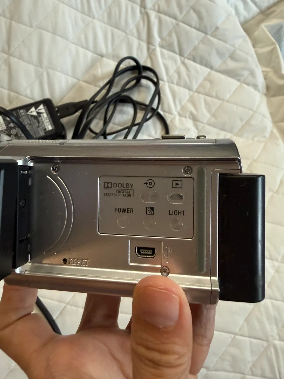 Sony Handycam DCR-SR68 80GB Camcorder - photo 4