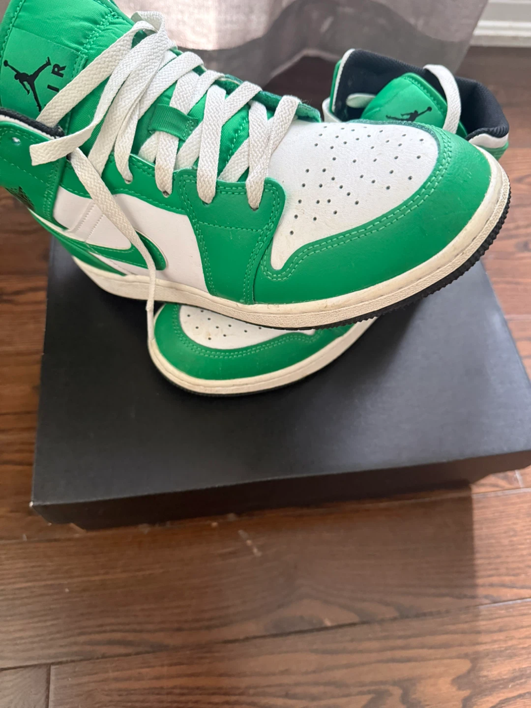 Jordan 1 Mid SE Green White Youth Sneakers