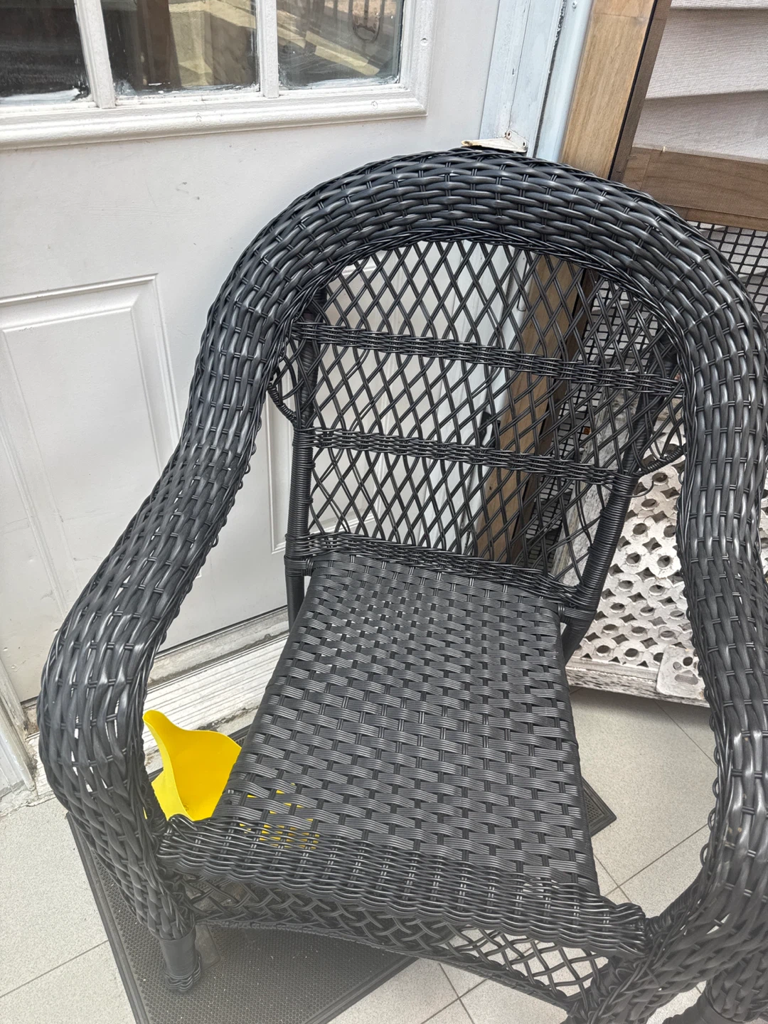 Black Wicker Armchair - photo 4