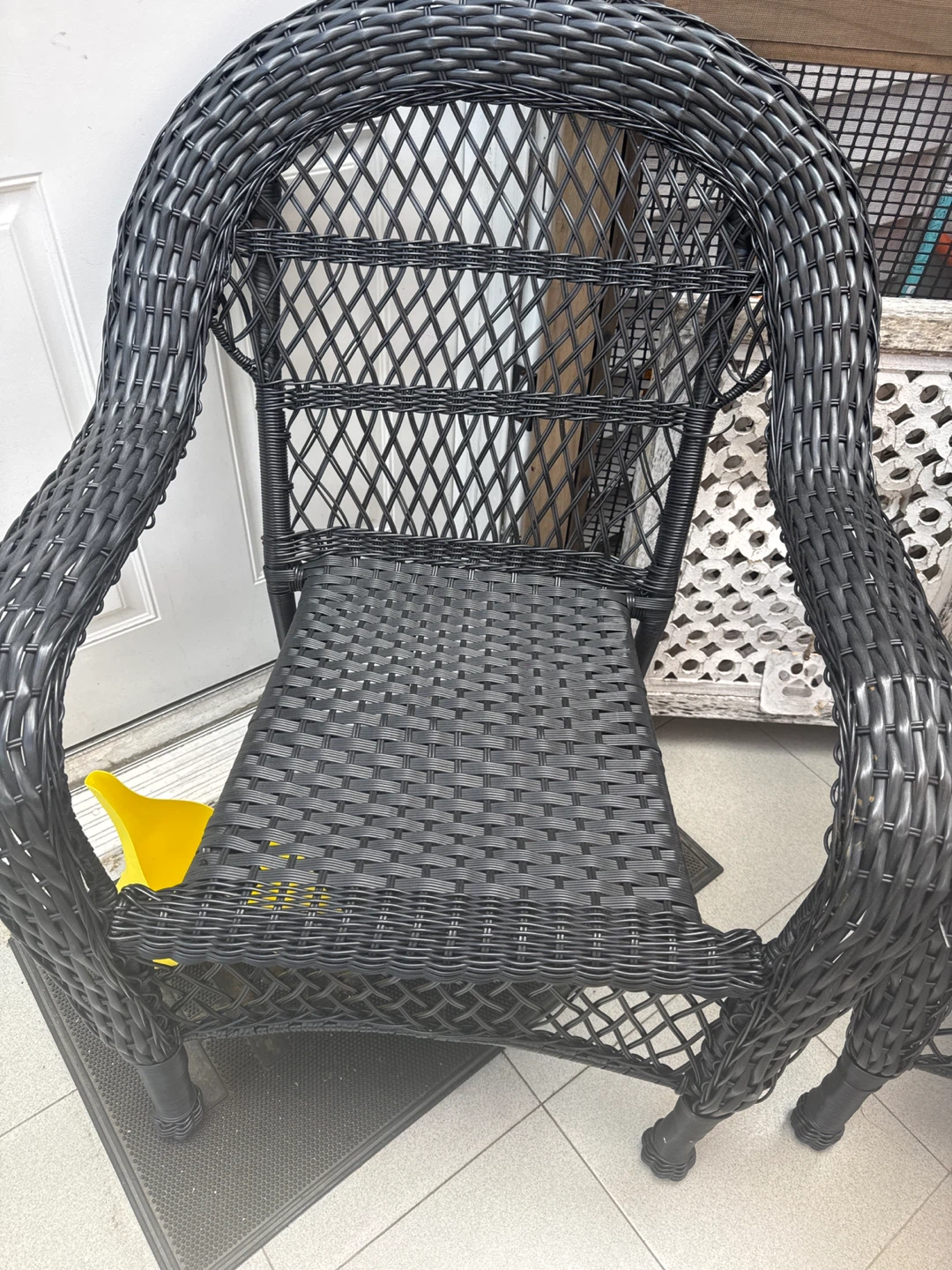 Black Wicker Armchair - photo 3