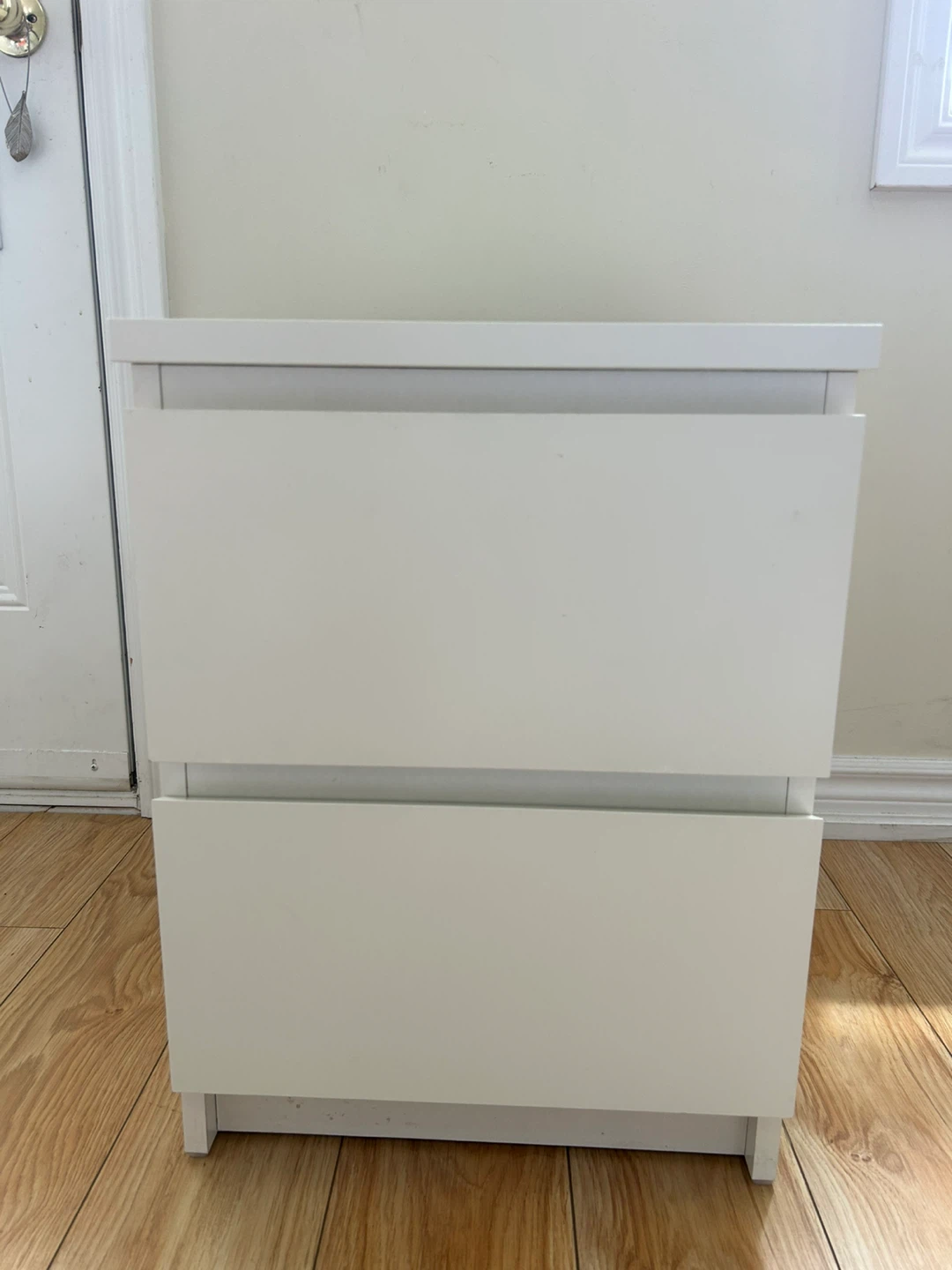 Night stand -White 2-Drawer
