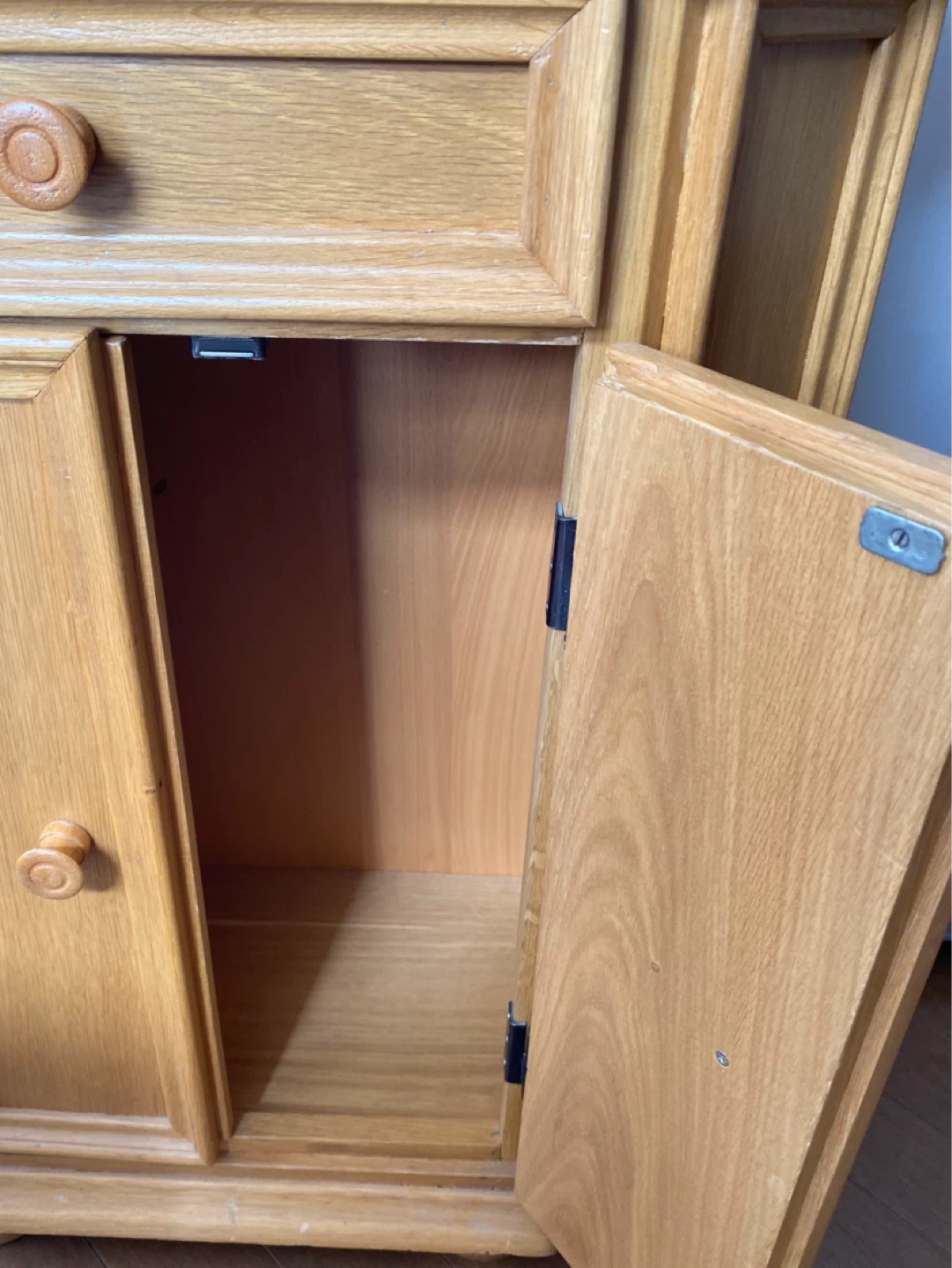 Wooden cabinet - photo 5