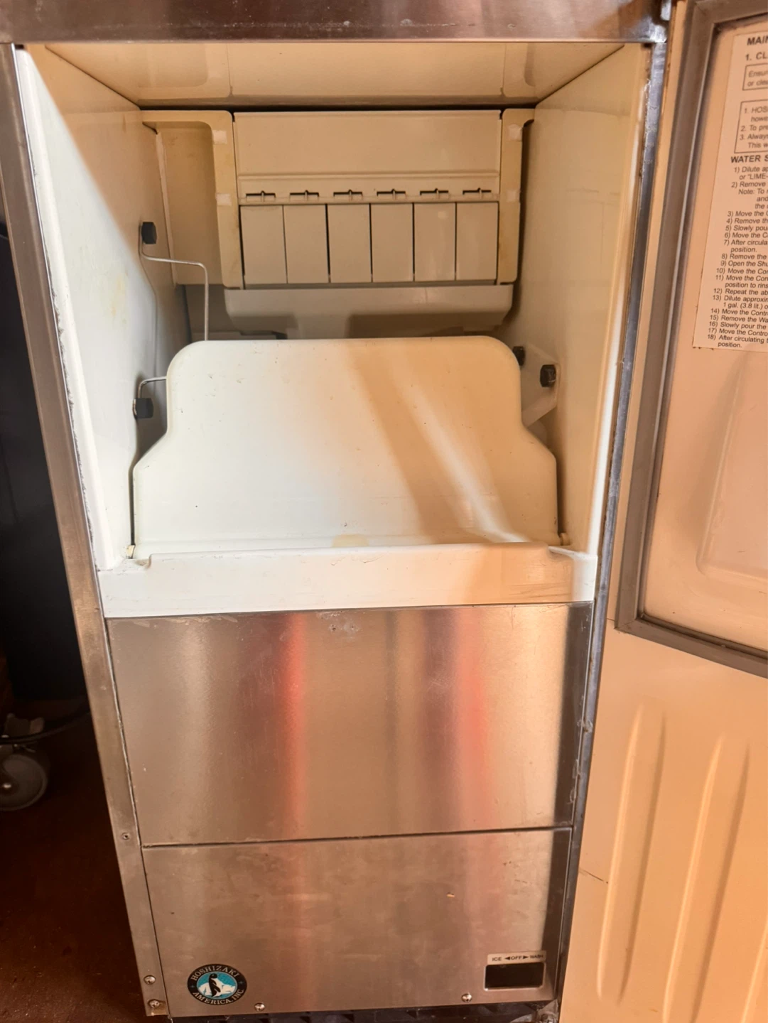 Commerical Ice Machine - photo 4