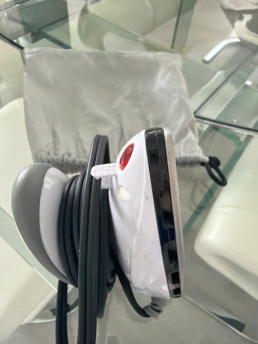 Steamfast Mini Travel Iron - photo 2
