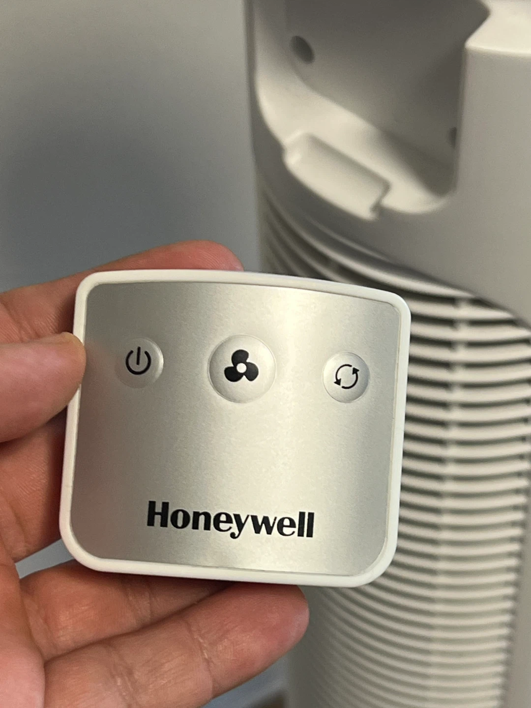 Honeywell QuietSet Tower Fan - photo 5