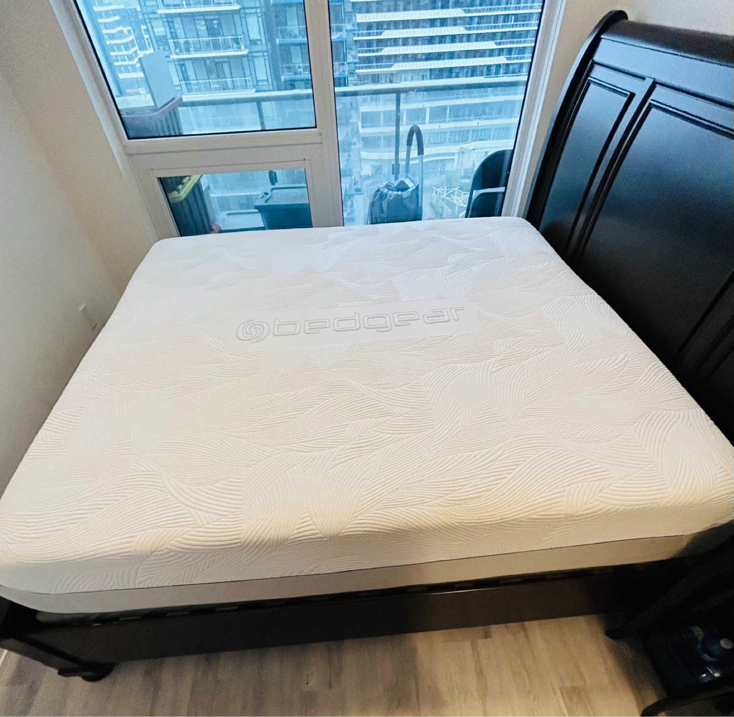 King size Bed with Mattress. - photo 2