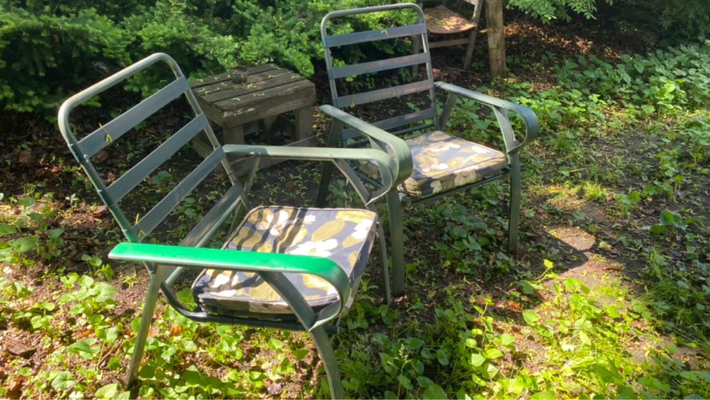 Two Green Metal Lawn Chairs + Cushions - photo 3