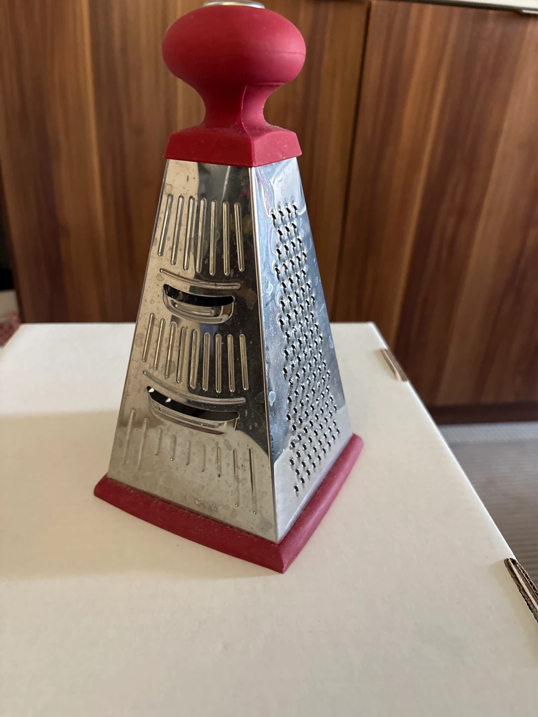 Pyramid Grater with Red Handle - photo 2