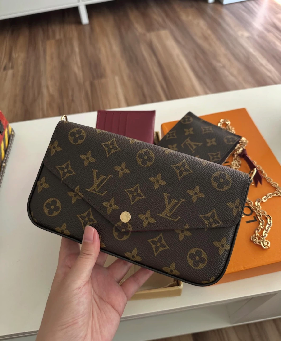 Louis Vuitton Chain Wallet monogram - photo 2