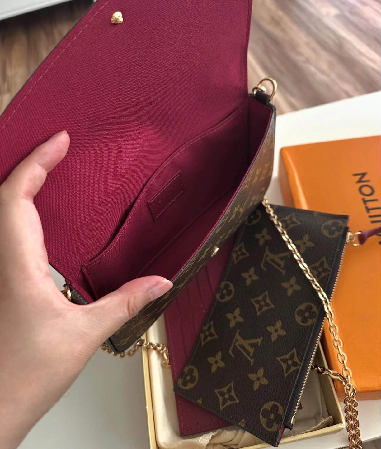 Louis Vuitton Chain Wallet monogram - photo 5