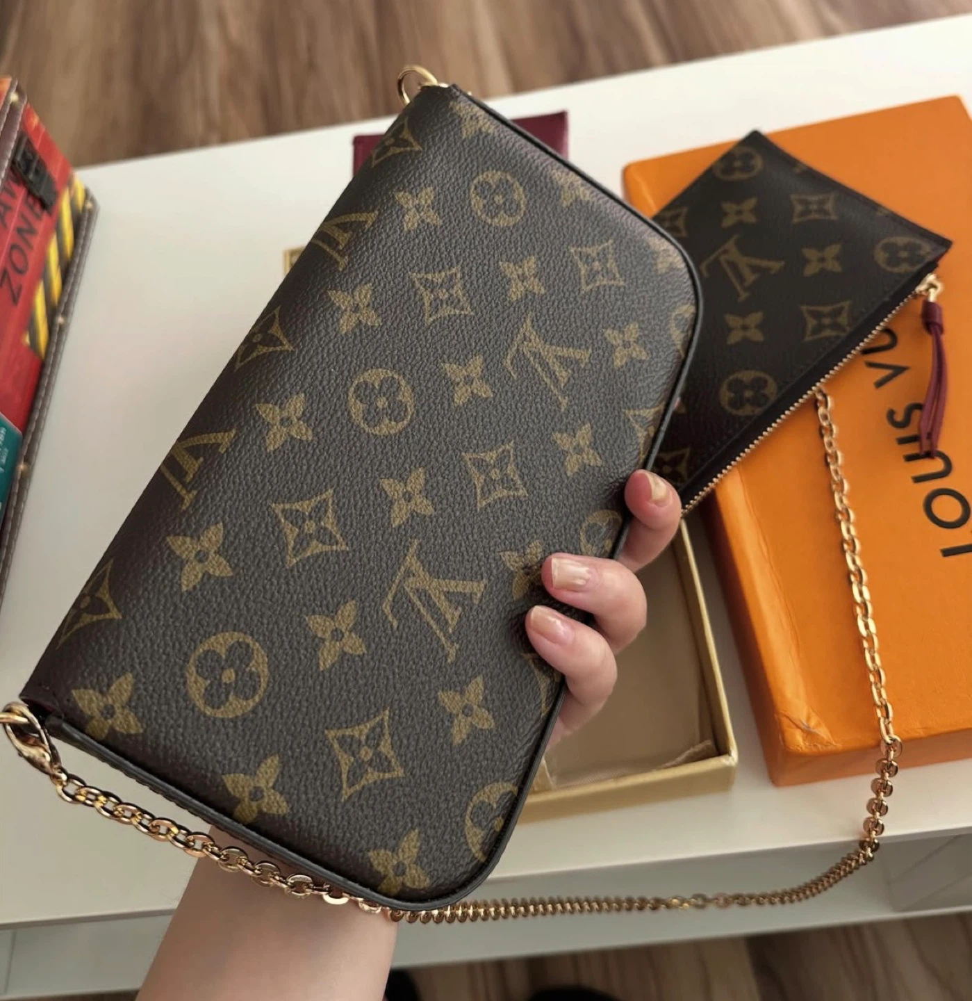 Louis Vuitton Chain Wallet monogram - photo 4