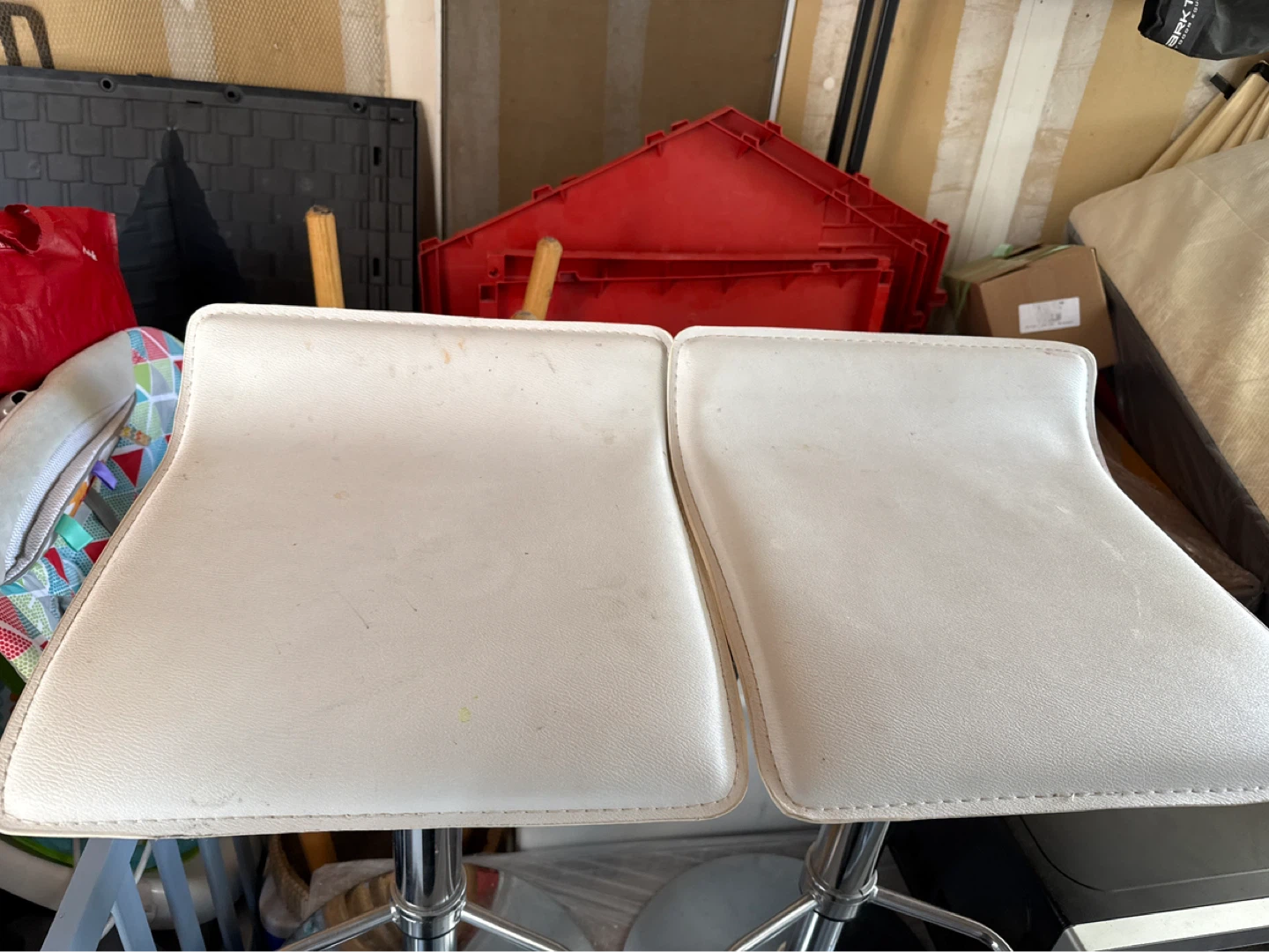 Set of 2 White Bar Stools - photo 2