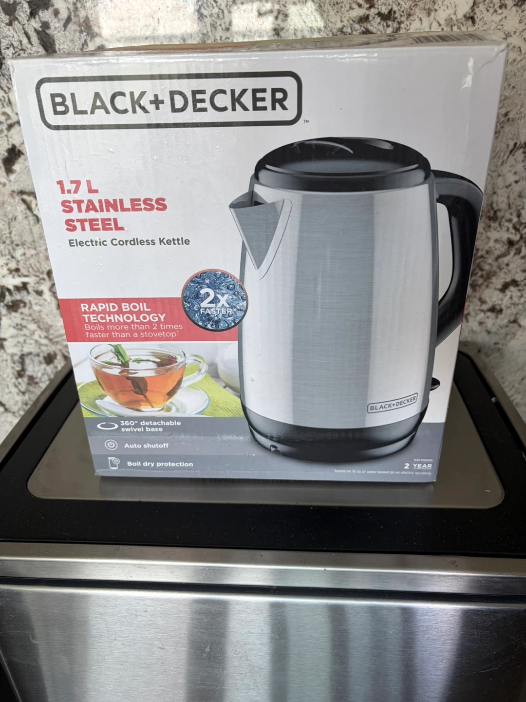 BLACK+DECKER 1.7L Stainless Steel Electric Cordless Kettle - photo 2