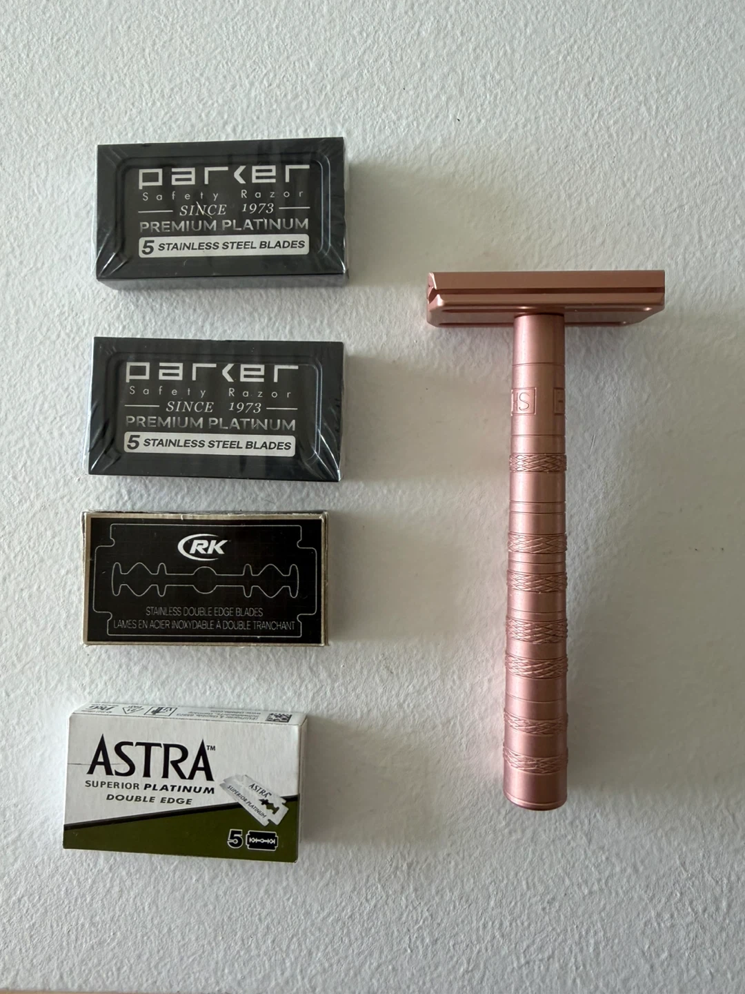 Henson Safety Razor with Extra Blades