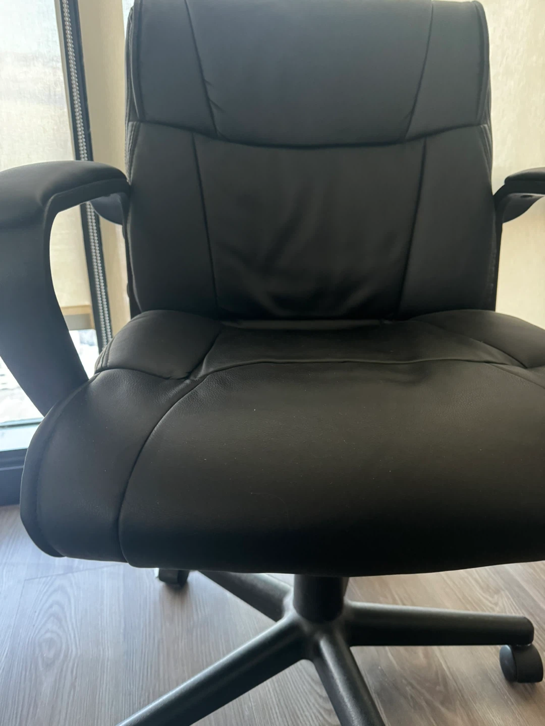 Black Office Chair with Wheels - photo 2