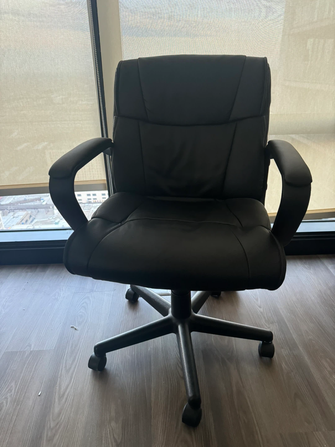 Black Office Chair with Wheels - photo 5