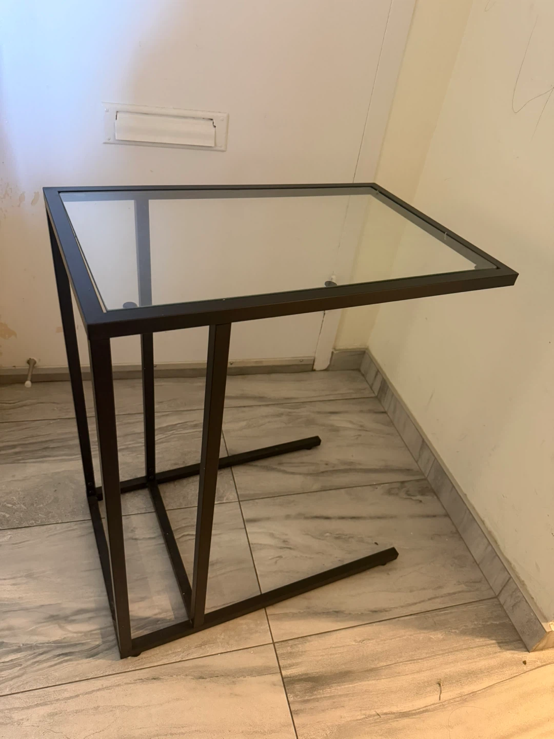 Black Metal and Glass C-Table - photo 2